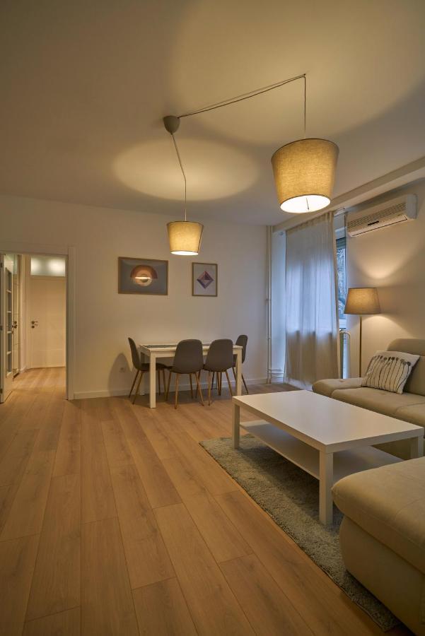 Perfect 10 Belgrado Exterior foto